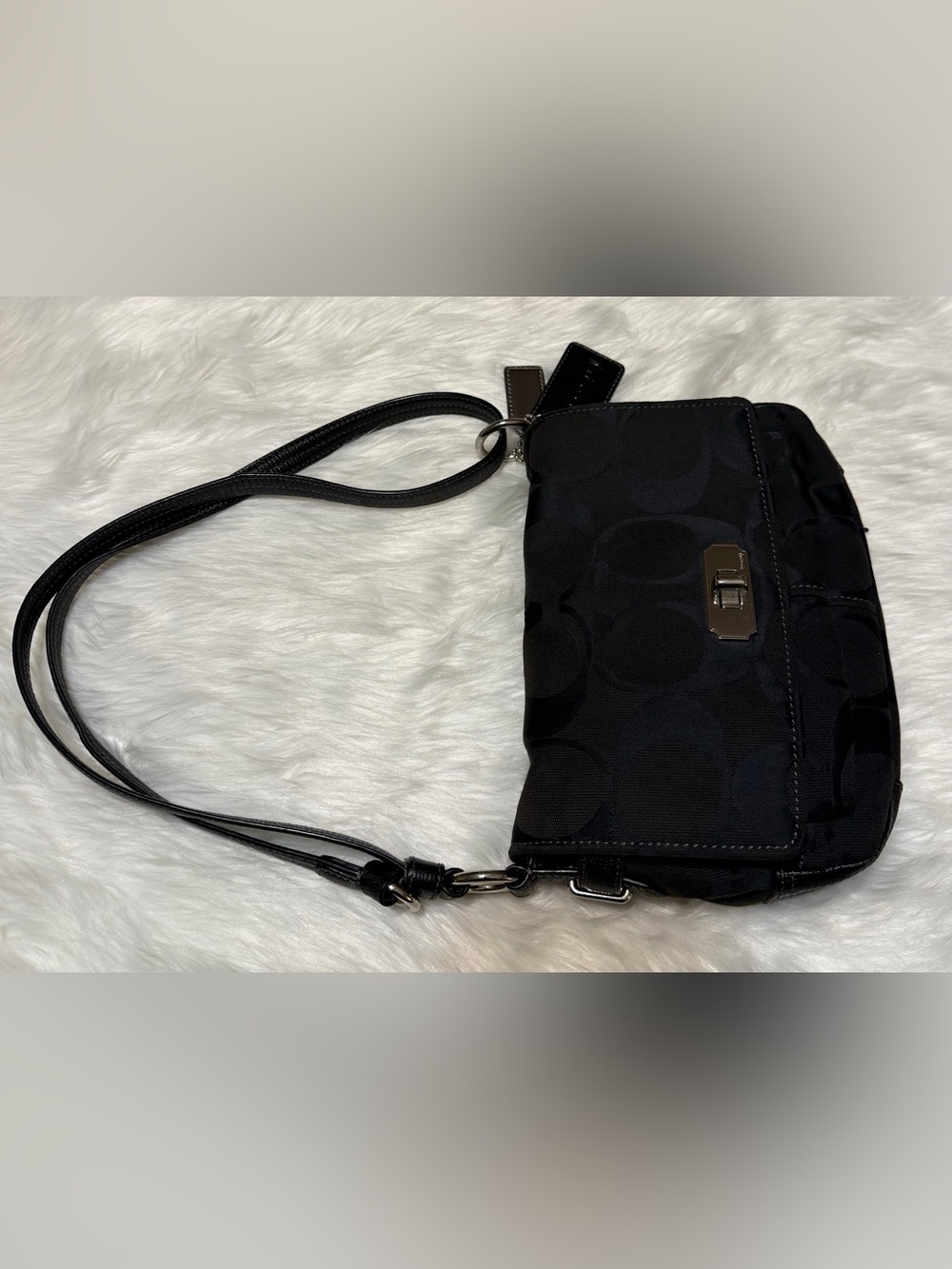 Coach Chelsea Flap Black Signature Turn Lock Shoulder Bag Silver Hardware F17798 - Picture 2 of 11